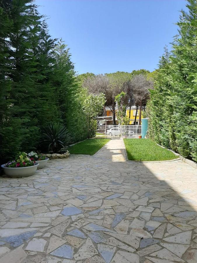 Villa Leyland Golem  Εξωτερικό φωτογραφία
