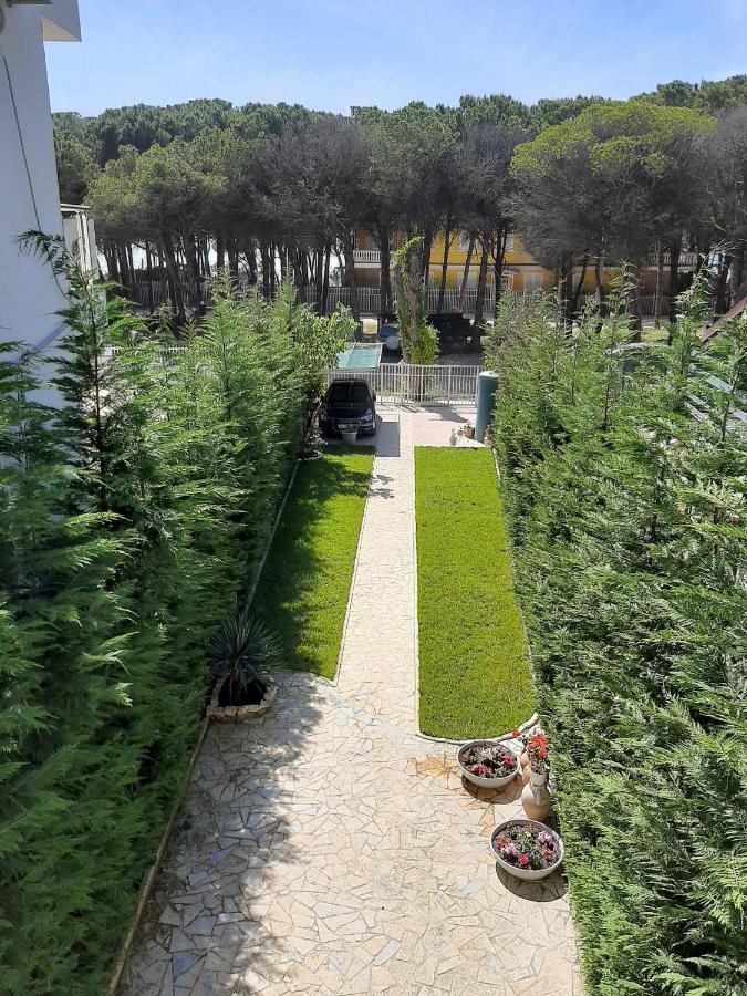 Villa Leyland Golem  Εξωτερικό φωτογραφία